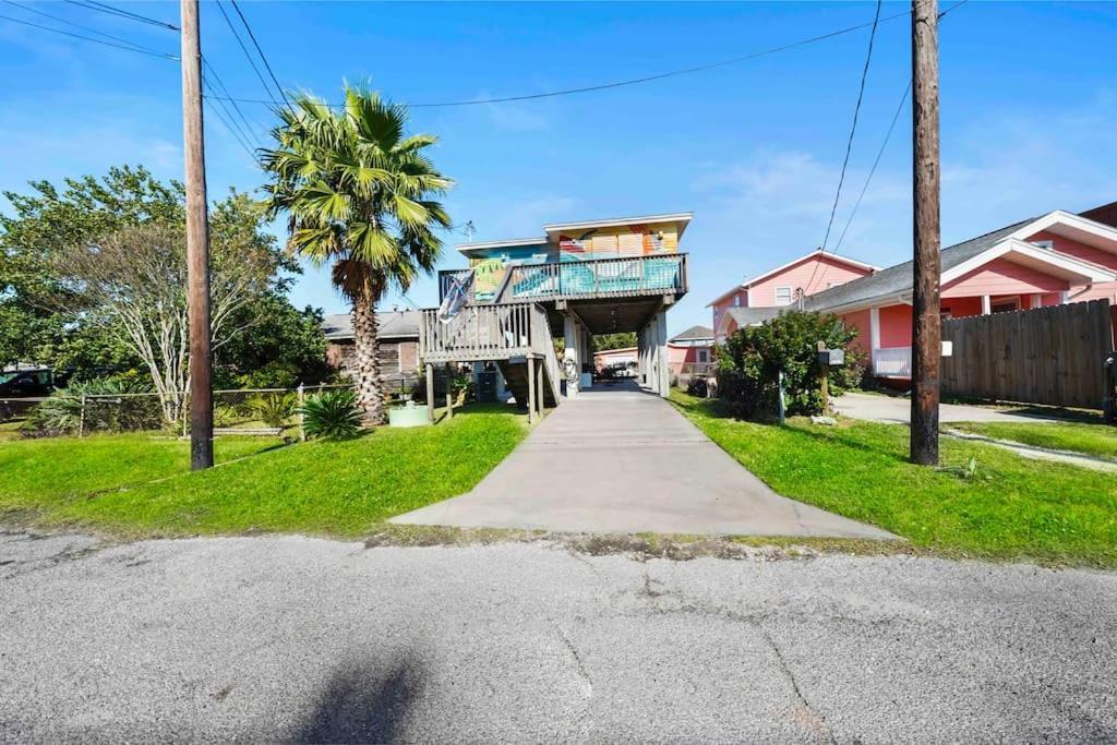 Galveston Beach House Family/Pet Friendly Exterior photo